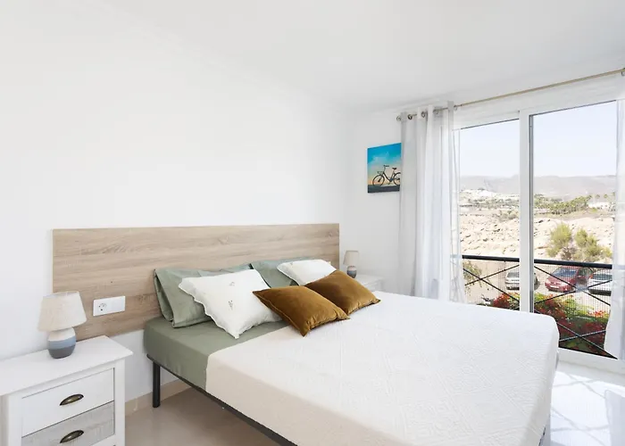 Apartament Two 250m From Americas