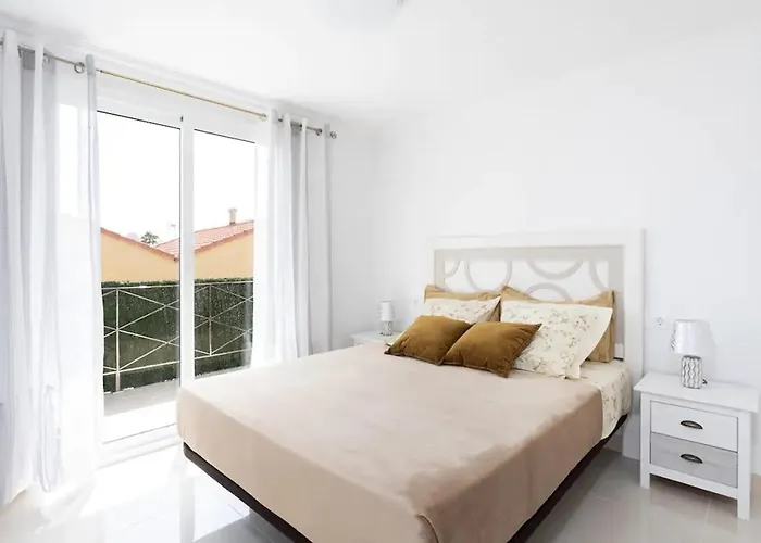 Two 250m From Americas Apartament Playa de las Americas (Tenerife)