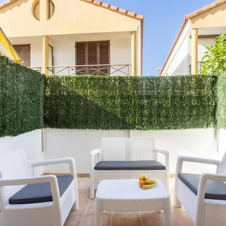 Apartment Two 250m From Americas *