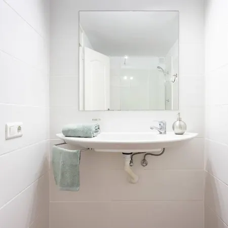 Апартаменты Two 250m From Americas Плая-де-лас-Америкас