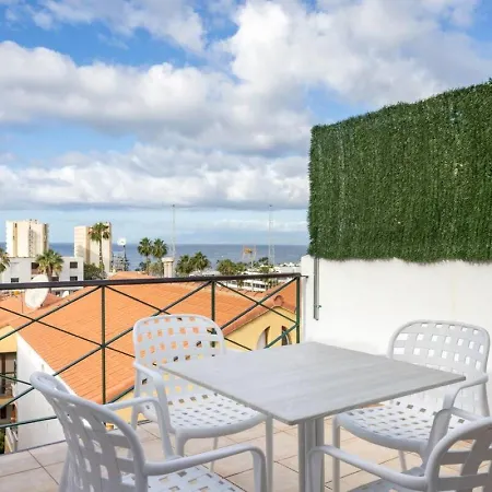 Two 250m From Americas 아파트 *