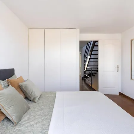 Two 250m From Americas 아파트 플라야데라스아메리카스