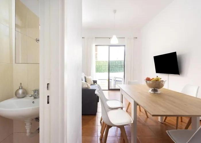 Two 250m From Americas