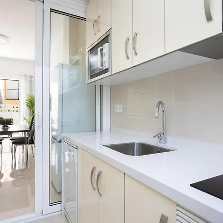 Apartamento Two 250m From Americas *