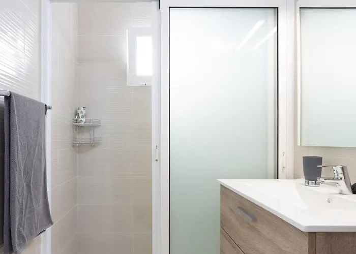 Apartment Two 250m From Americas *