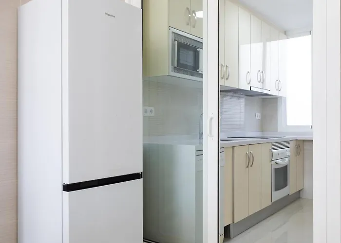 Apartment Two 250m From Americas